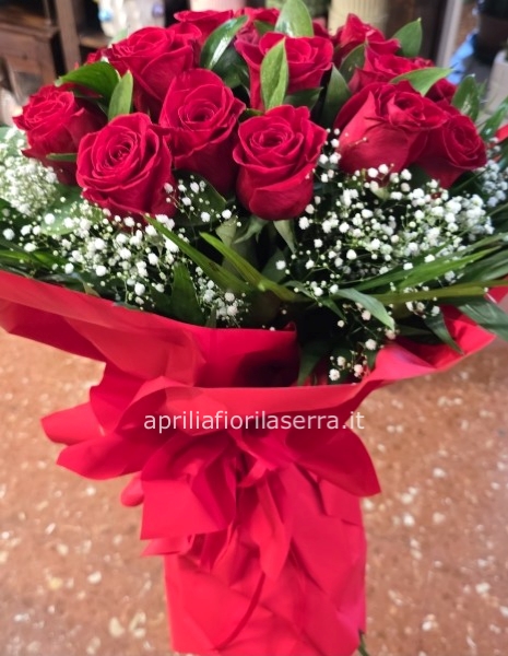 Bouquet di rose rosse a partire da 7 steli h 70